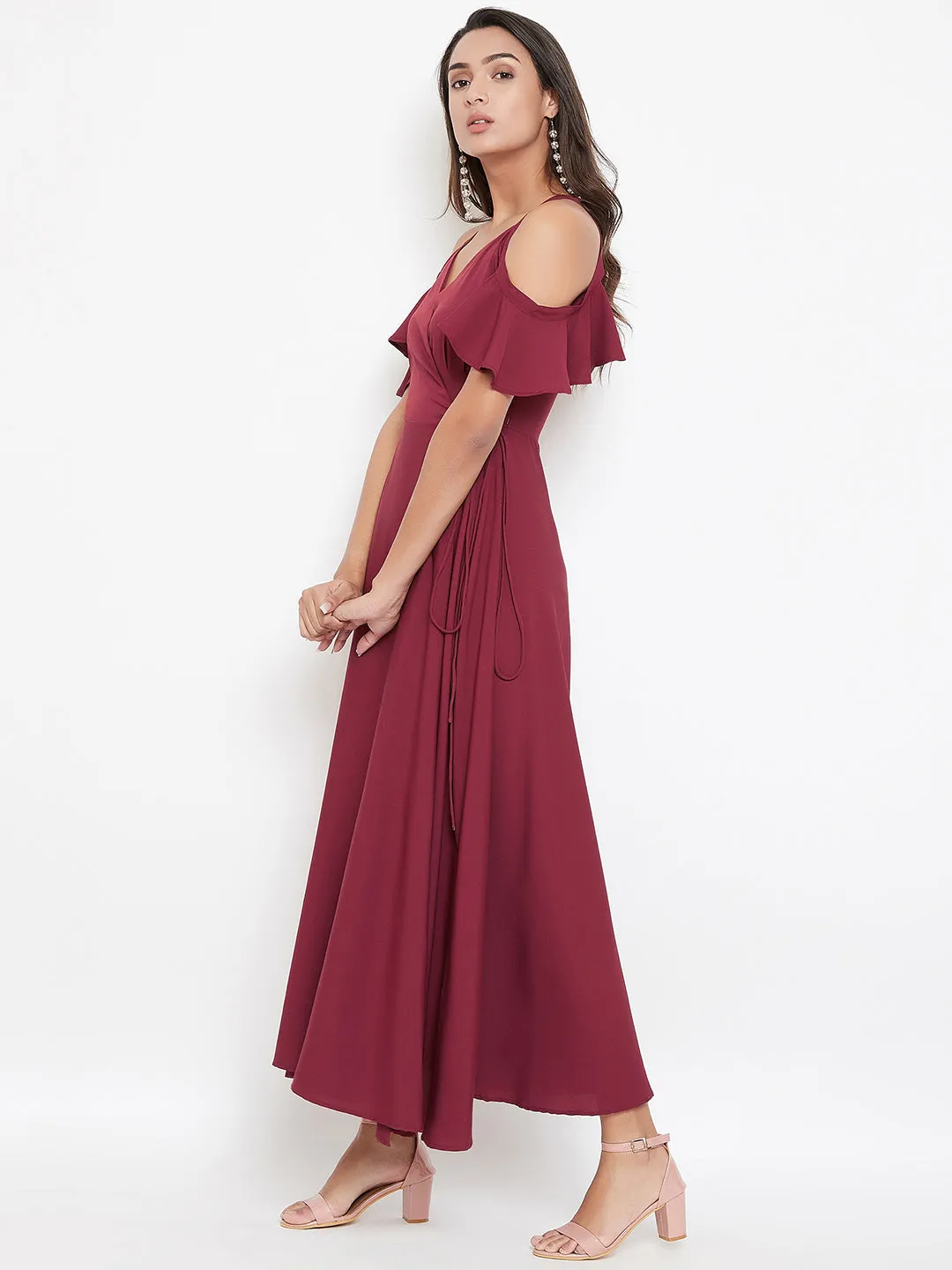 Berrylush Women Solid Maroon V-Neck Cold-Shoulder Maxi Dress