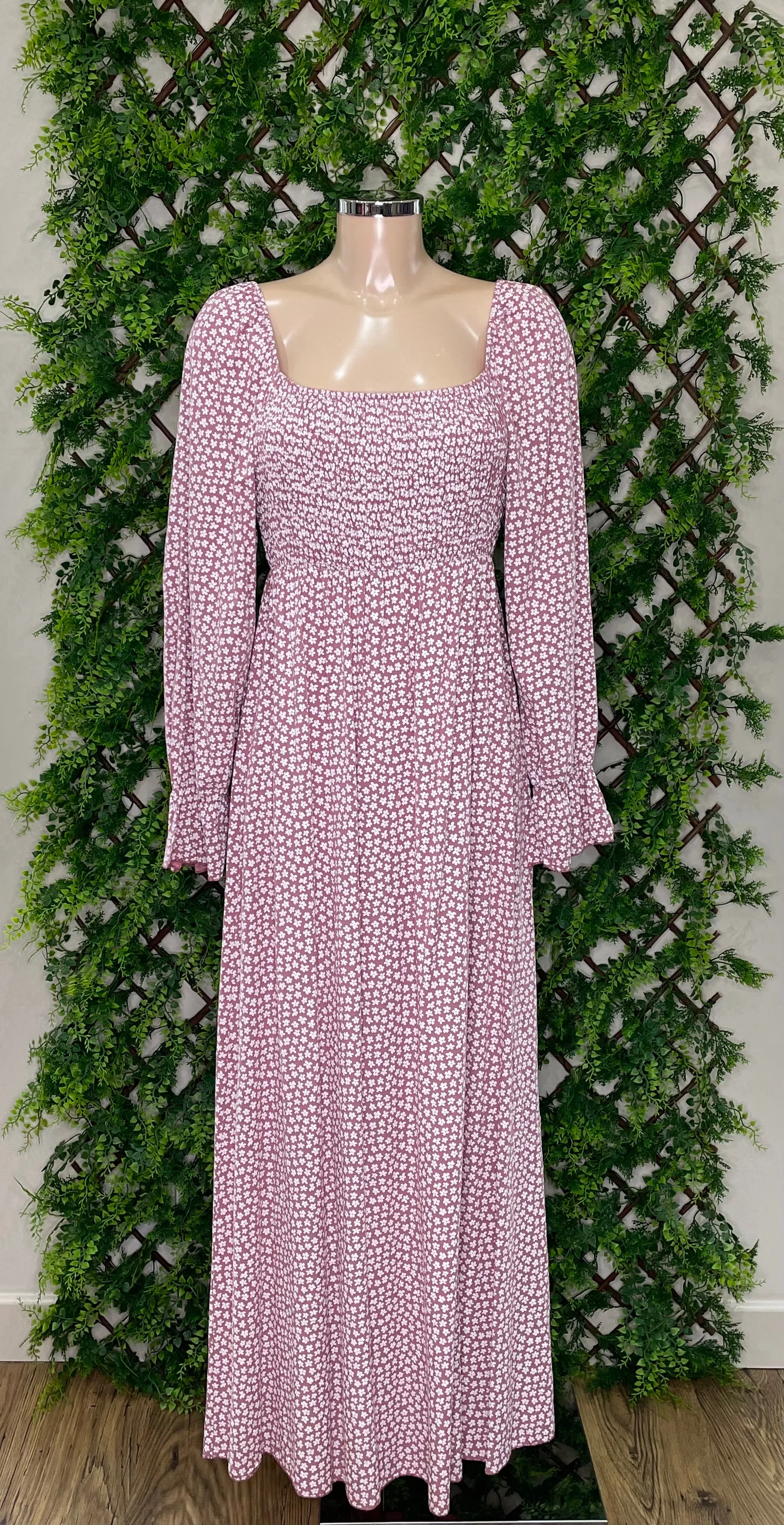 Daisy Print Long Sleeve Square Neck Maxi Dress