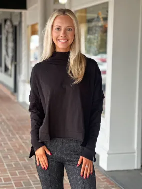 Dylan Whitney Pullover in Black