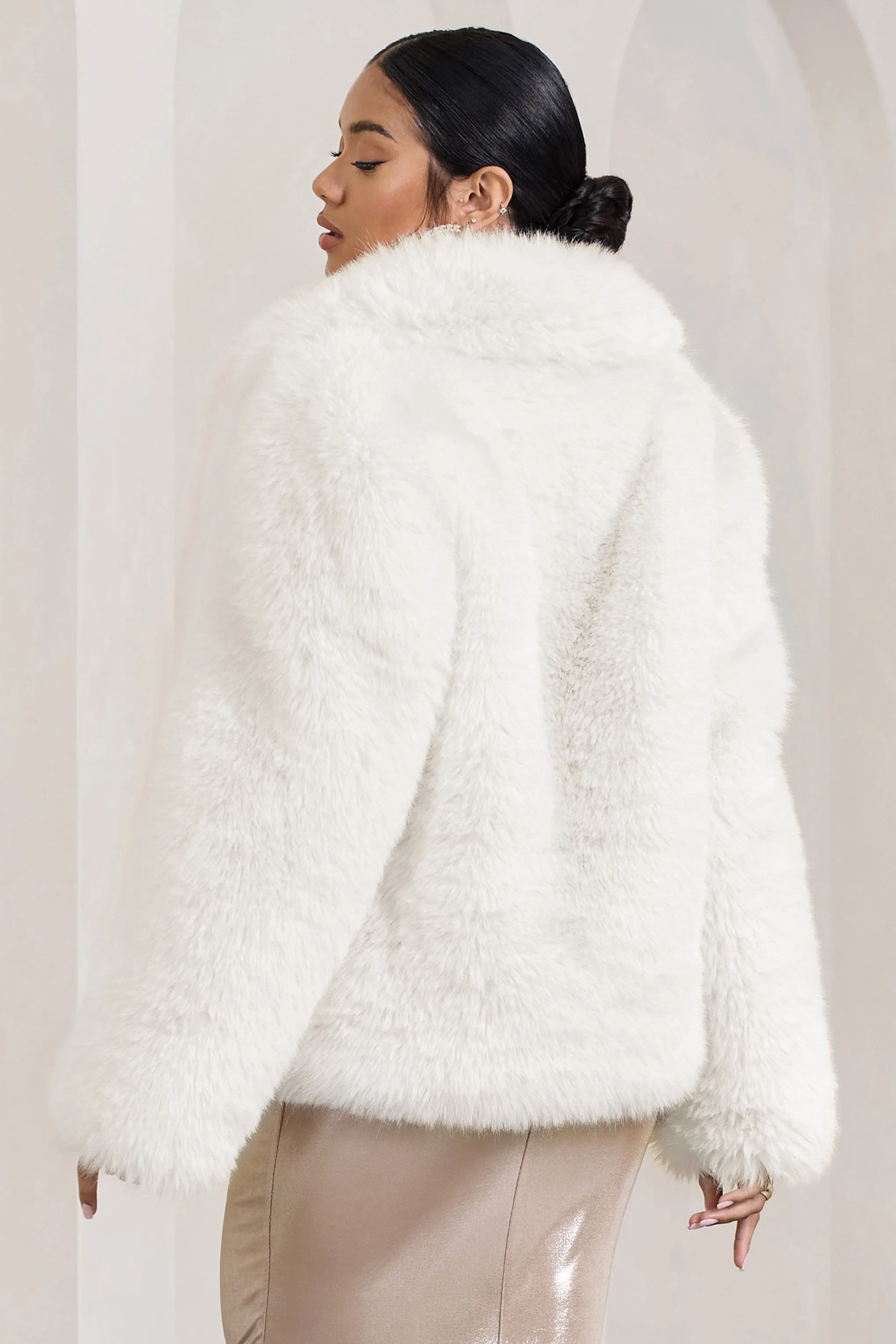 Hot Toddy | Cream Short Faux Fur Coat